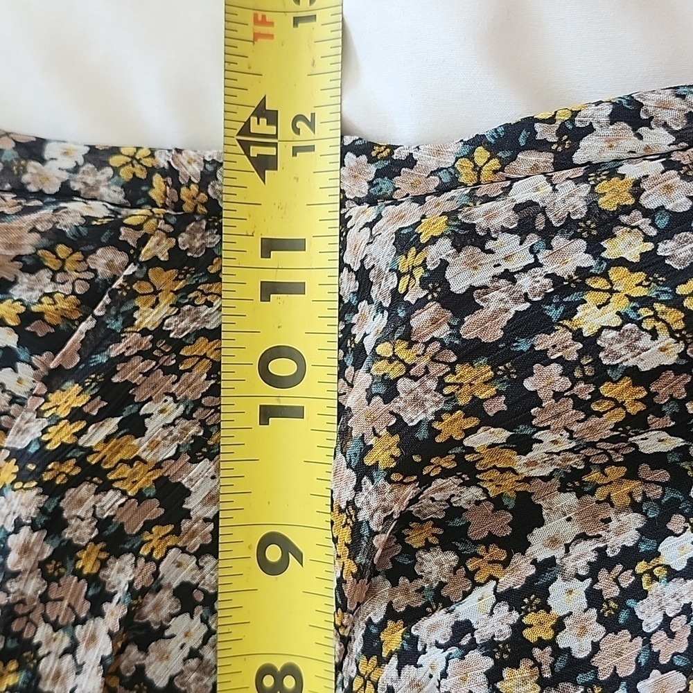 ASTR XS The Label Kimbra Dress Mini Ruched Floral Long Sleeve Ruffle V Neck - Picture 13 of 14